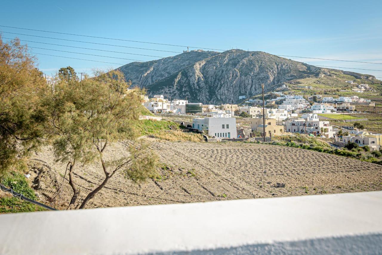 Thealos Santorini Pyrgos Kallistis Exterior photo